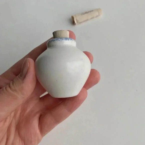 Catherine Dolphin Ocean Name Meaning Vase Trinket - Picture 5 of 9